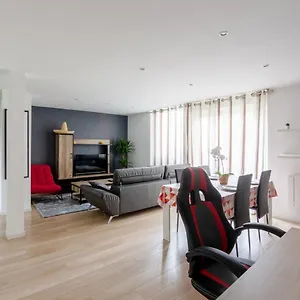 Manerig : T3 Lumineux Et Chaleureux Appartement